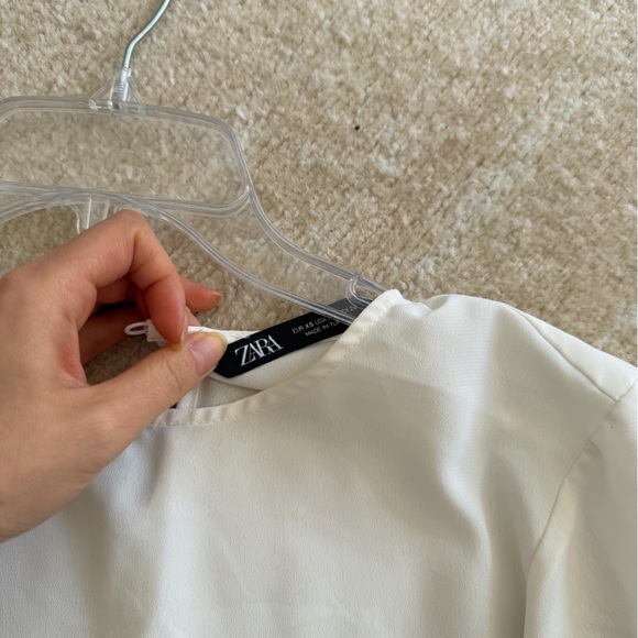 Zara White Ruffled Blouse - Picture 2 of 3
